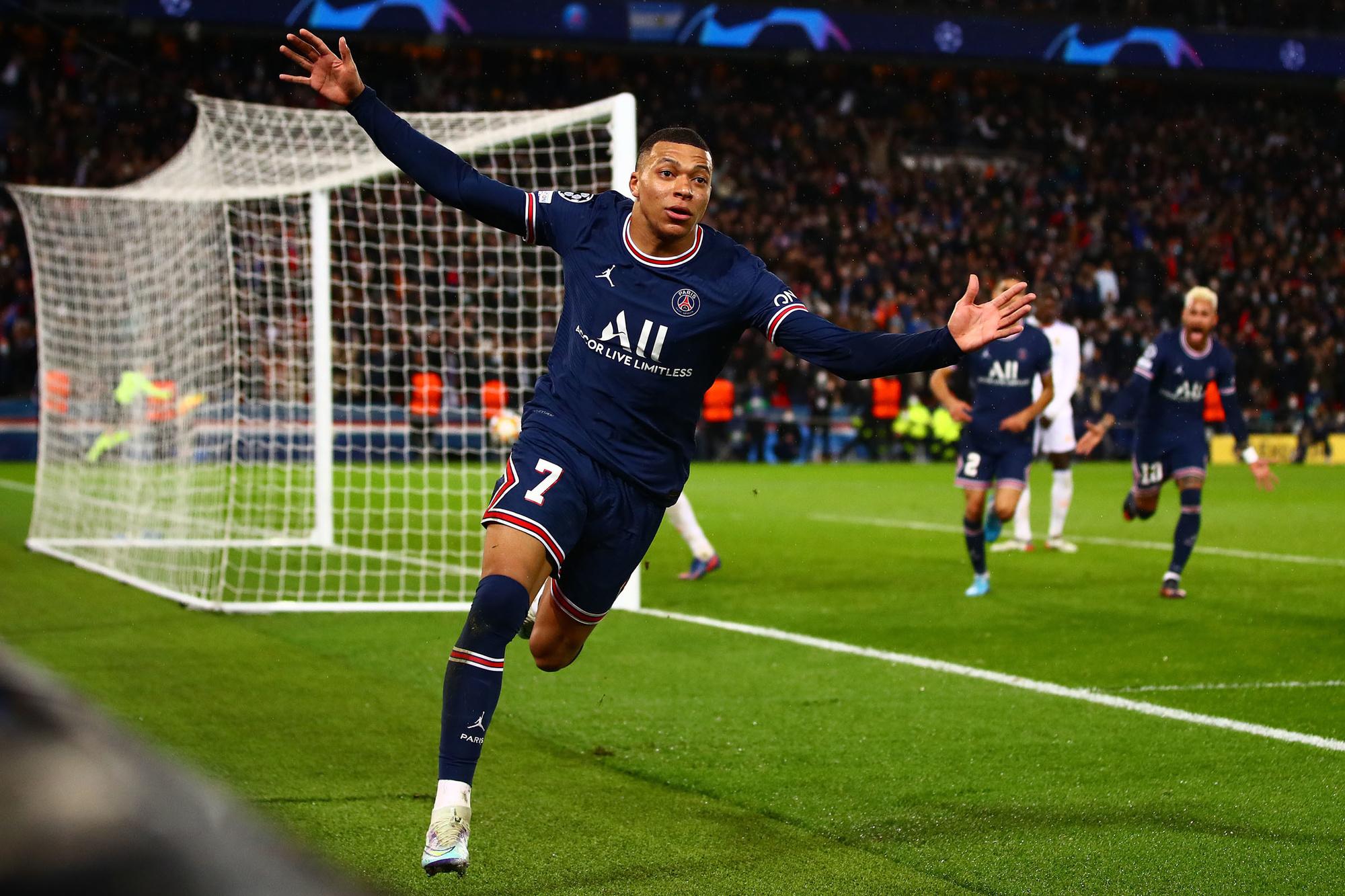 Trouwen in het wit: Kylian Mbappé geeft jawoord aan Real Madrid