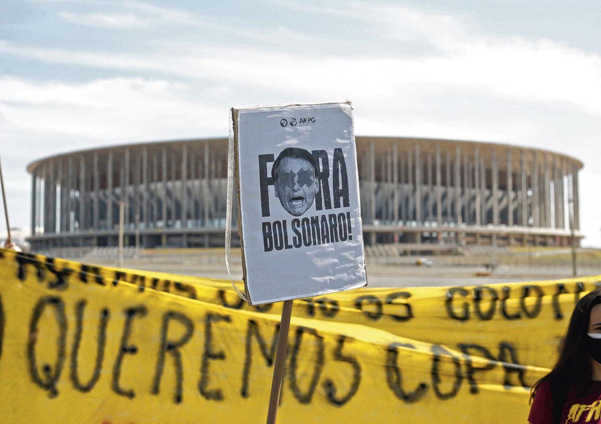 Jair Bolsonaro besliste om zich de Copa América toe te eigenen, maar dat werd hem niet door iedereen in dank afgenomen.