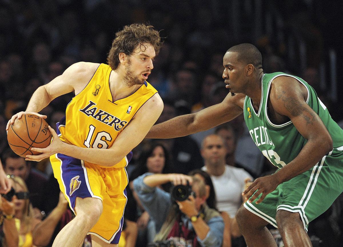 Spelers zoals deze Pau Gasol maakten komaf met het cliché dat buitenlanders te soft waren voor de NBA.