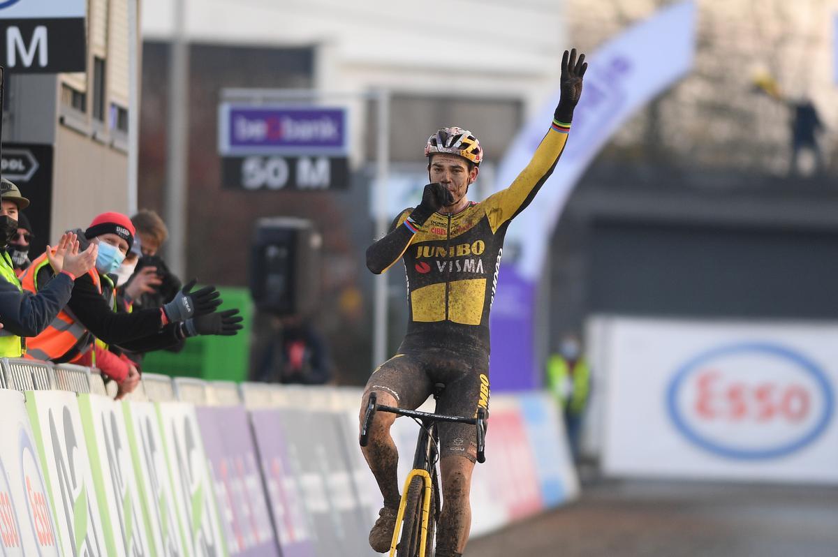 Wout van Aert: nog meer mens dan kampioen (en daarom zo geliefd)