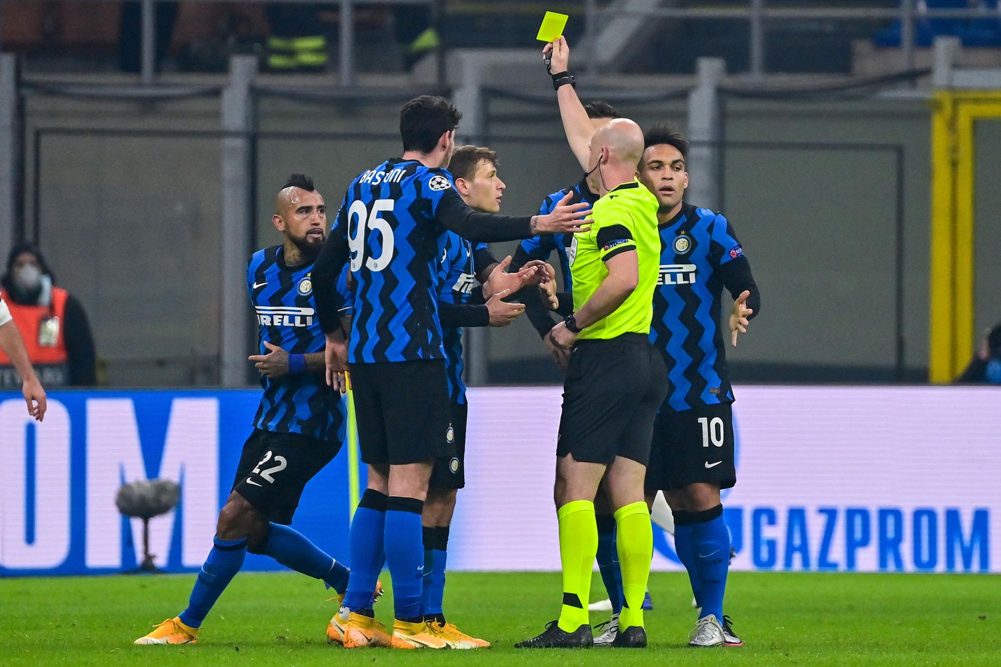 Inter werd voor een derde van zijn fouten bestraft met een gele of rode kaart