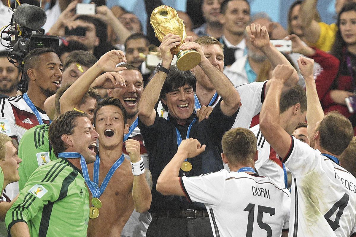 Joachim Löw na de wereldtitel in 2014 in Brazilië:  een moment van glorie.