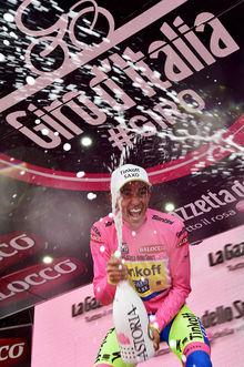 Alberto Contador wint de Giro