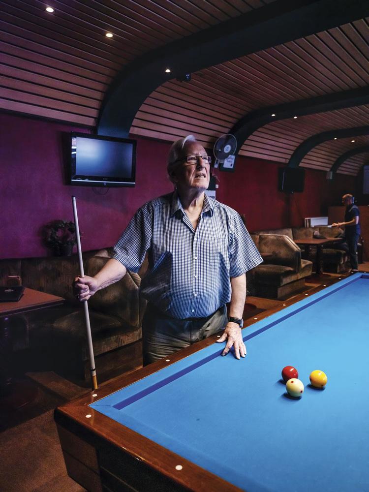 Raymond Ceulemans: 'Mijn vader was een goeie caféspeler, zoals ze dat noemden. Hij kon vier, vijf gemiddeld spelen en gemakkelijk een serietje van tien, vijftien maken.'