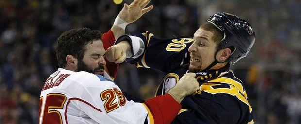 Een hockeygevecht, eerder deze maand in de wedstrijd tussen de Buffalo Sabres en de Calgary Flames