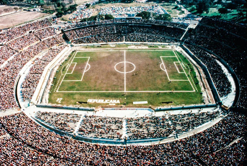 Het Estadio Centenario, waar John Langenus de wedstrijd tussen Uruguay en Peru in goede banen leidde.