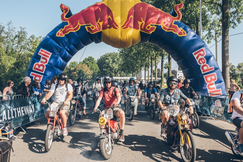 Red Bull All The Way: De Mol-winnaar Lloyd cruiste door de Vlaamse Ardennen