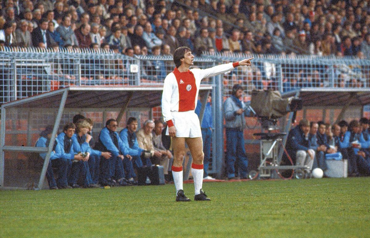 Johan Cruijff in zijn tweede periode bij Ajax, begin jaren 80.