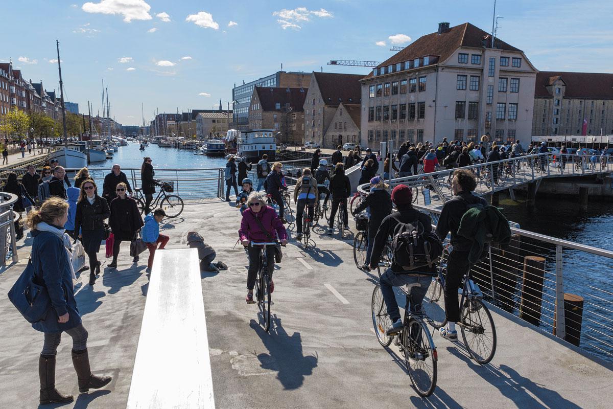 'Het aandeel verplaatsingen met de fiets of te voet bedraagt nu al rond de 50 procent', zegt burgemeester Sophie Hæstorp Andersen.