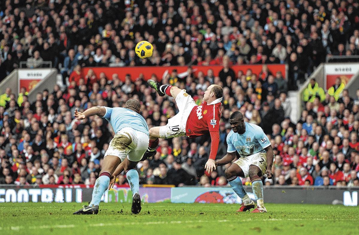 Volgens Wayne Rooney is een omhaal met het scheenbeen 'nog moeilijker om uit te voeren'.