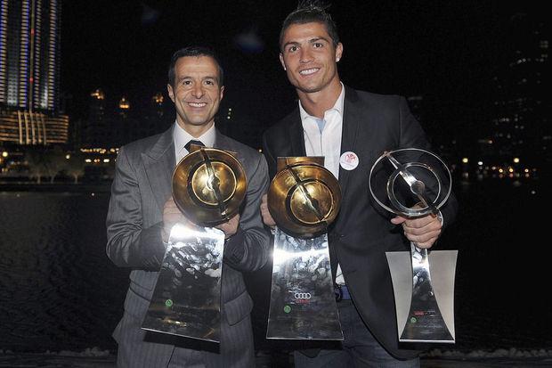 Jorge Mendes naast Cristiano Ronaldo
