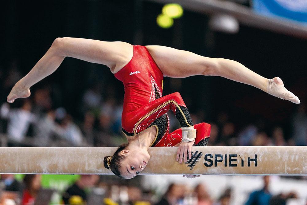 Yves Kieffer: 'Een gymnaste als Nina is moeilijk te trainen, omdat ze groot en fragiel is.'