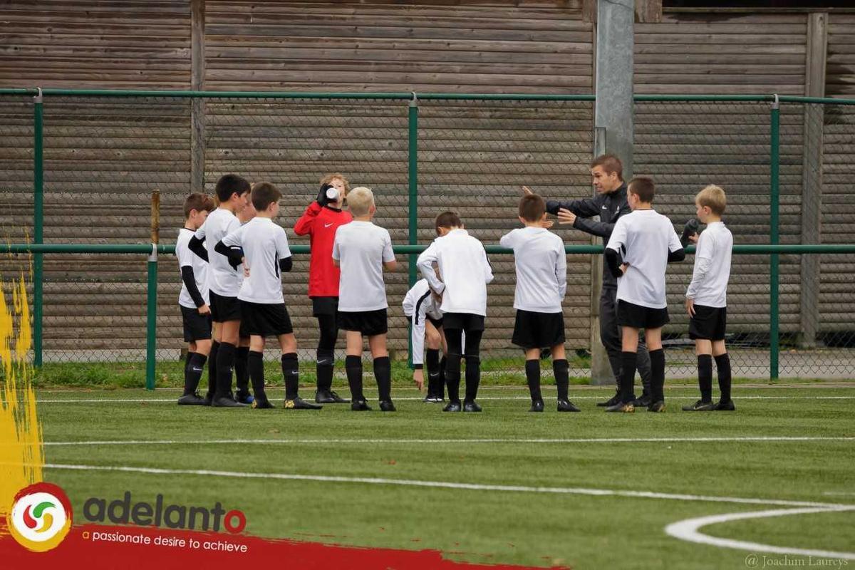 'In jeugdvoetbal zijn de grootte van het veld, de speelrichting en het aantal spelers cruciaal'