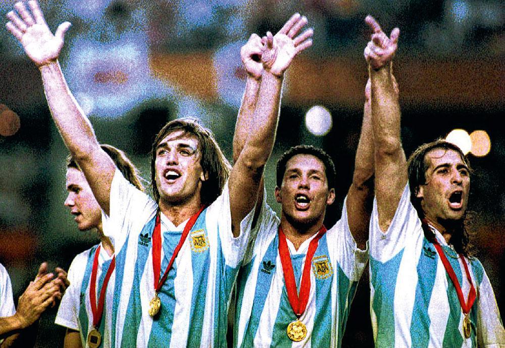 Met Argentinië won Gabriel Batistuta (links) twee keer de Copa América.