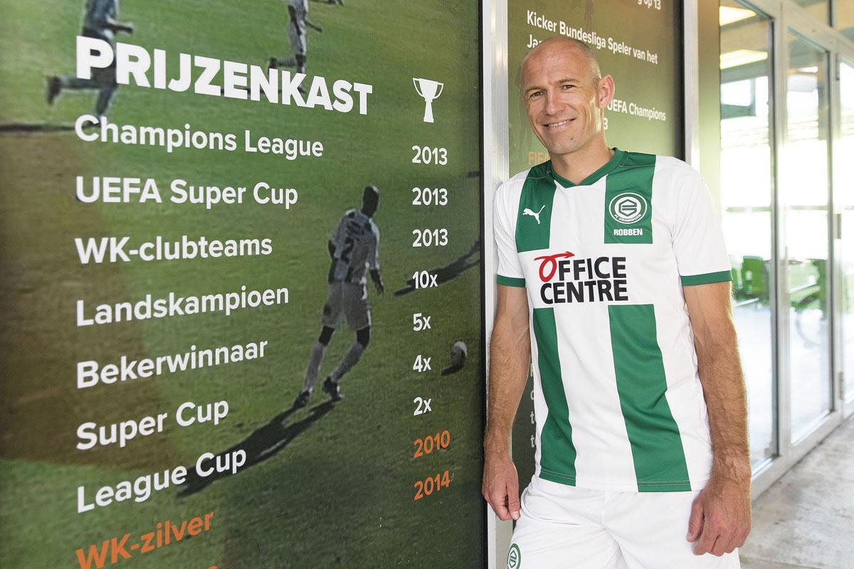 Op een halve dag tijd werden er bij FC Groningen met de komst van Robben 2100 abonnementen extra verkocht.