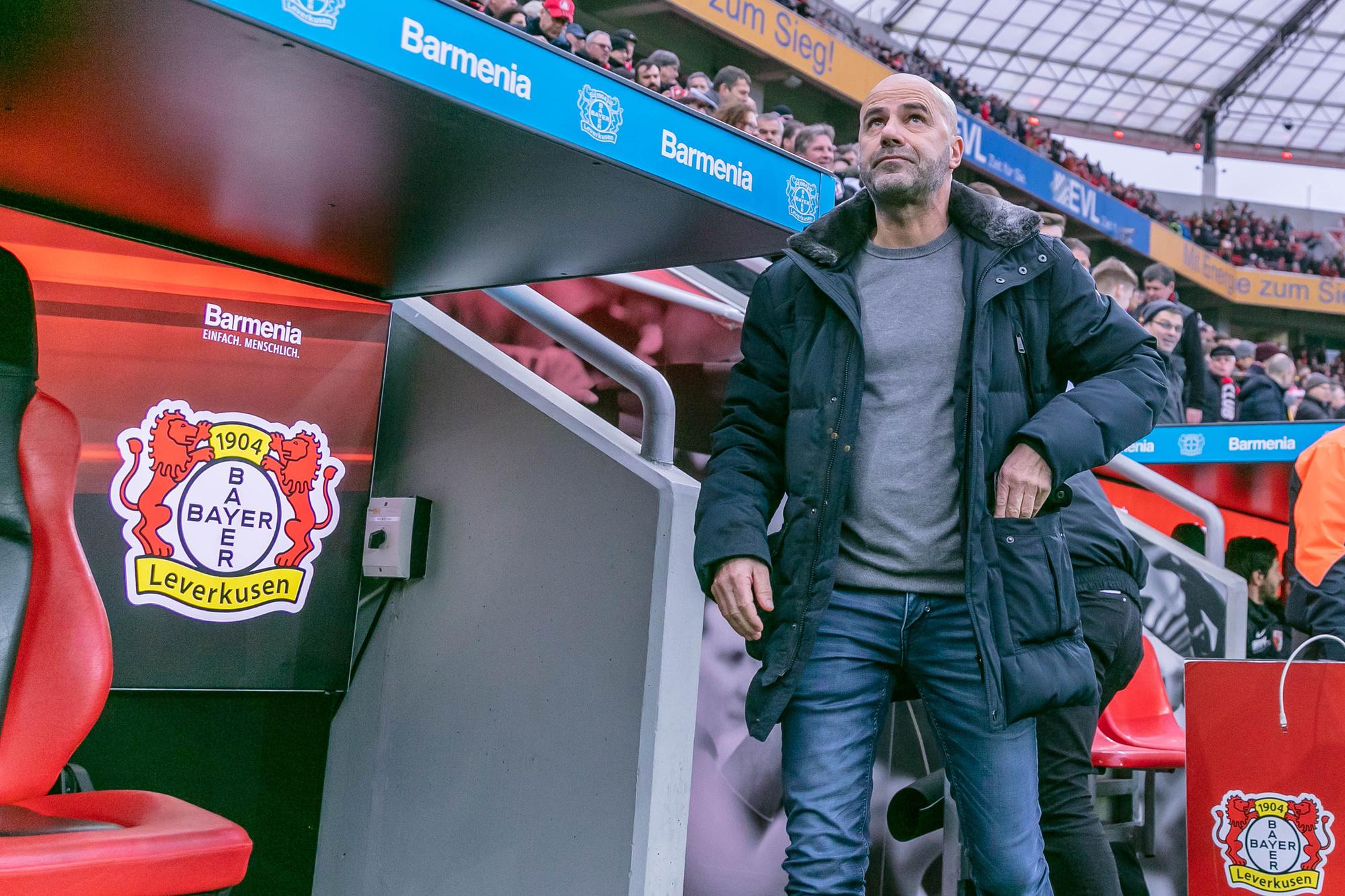Peter Bosz zit nog tot medio 2022 bij Bayer Leverkusen