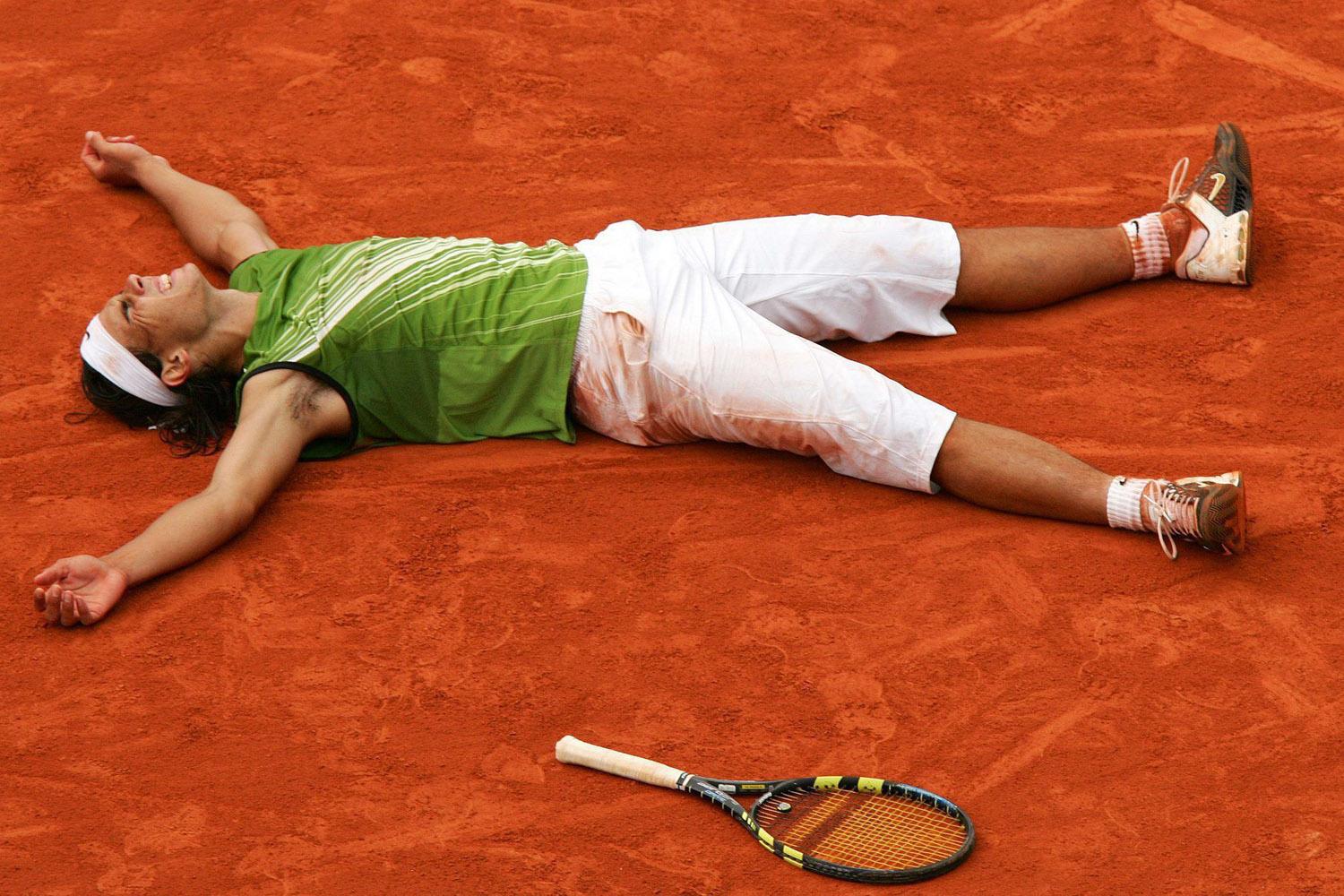 Rafael Nadal wint op zijn 19e zijn eerste Roland Garros