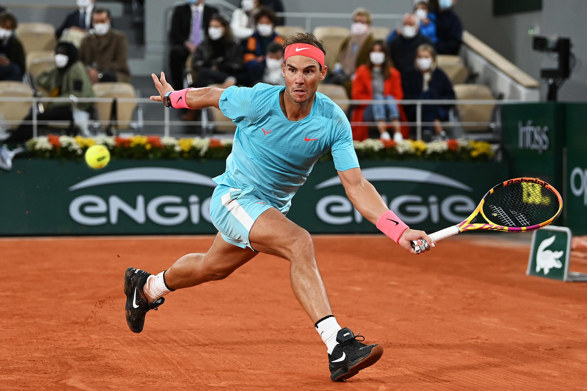 Nadal walste over Djokovic in de finale van Roland Garros