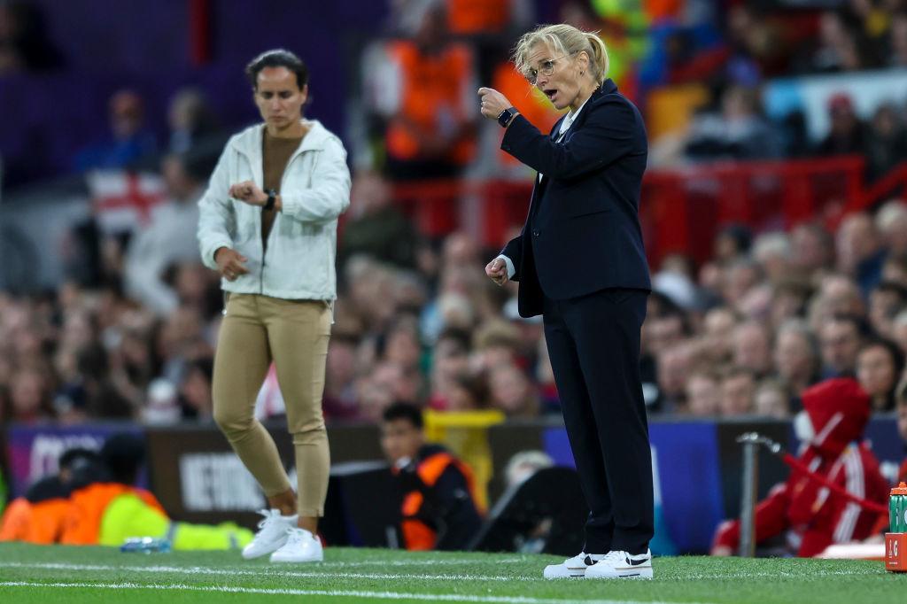 Sarina Wiegman a quitté le banc néerlandais pour celui de l'Angleterre qui s'érige en grande favorite pour la victoire finale dans cet Euro.