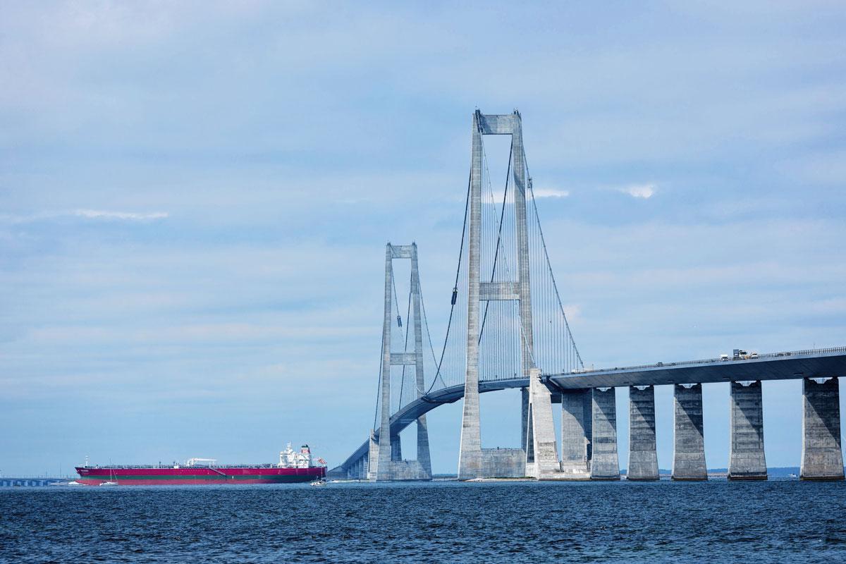 Juste avant l'arrivée, le peloton empruntera l'imposant pont de Storebælt.