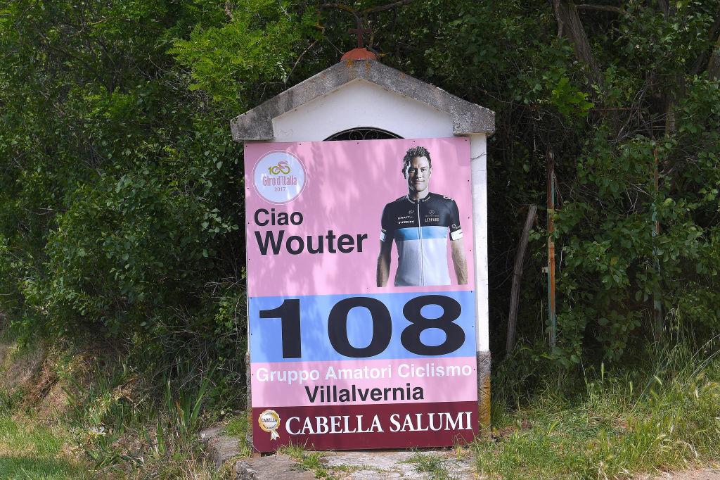 Onze ans après son décès sur une de ses étapes, le Giro n'a pas oublié notre compatriote Wouter Weylandt.