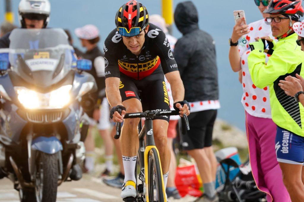 Van Aert lors de sa victoire à Malaucène sur le Tour de France 2021. Il s'était imposé au terme d'une double ascension du Mont Ventoux.