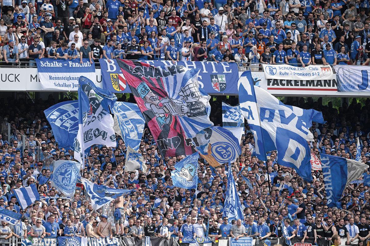 Supporters van Schalke 04.