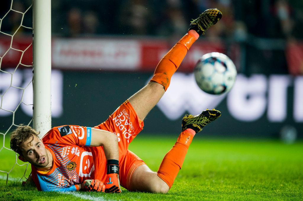 Gaetan Coucke, le gardien du FC Malines, positif au Covid ne pourra pas jouer si le match de son club n'était pas reporté.