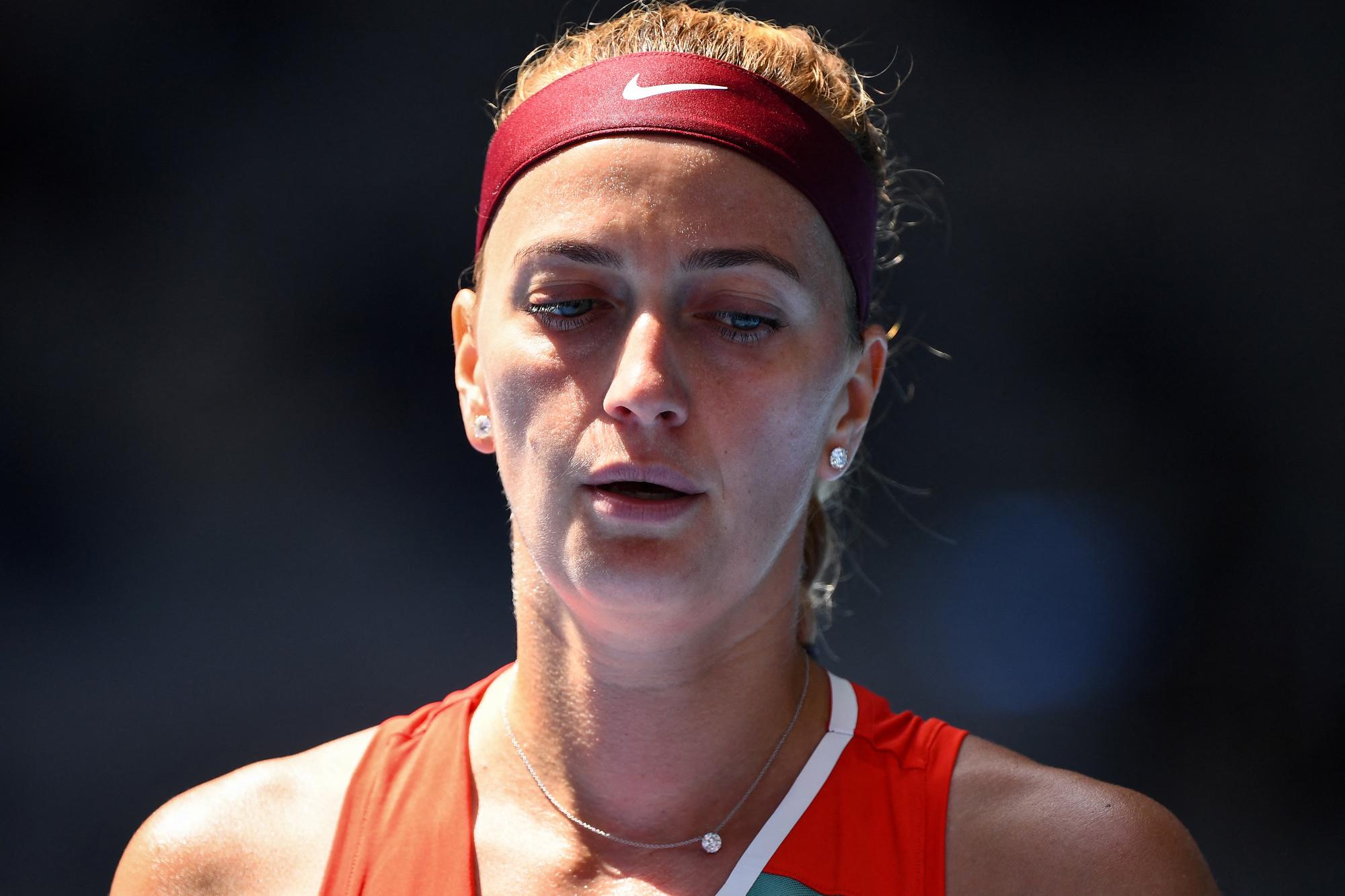 Comme l'an dernier, Petra Kvitova, finaliste en 2019, a la tête des mauvais jours contre la même adversaire.