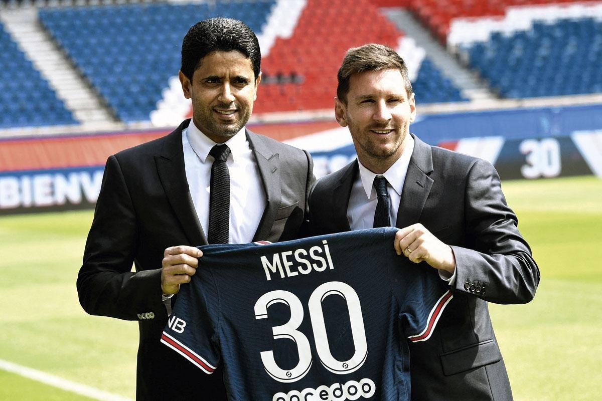 Pour Nasser Al-Khelaïfi, ici avec Lionel Messi, chaque match de Champions League doit être un événement.