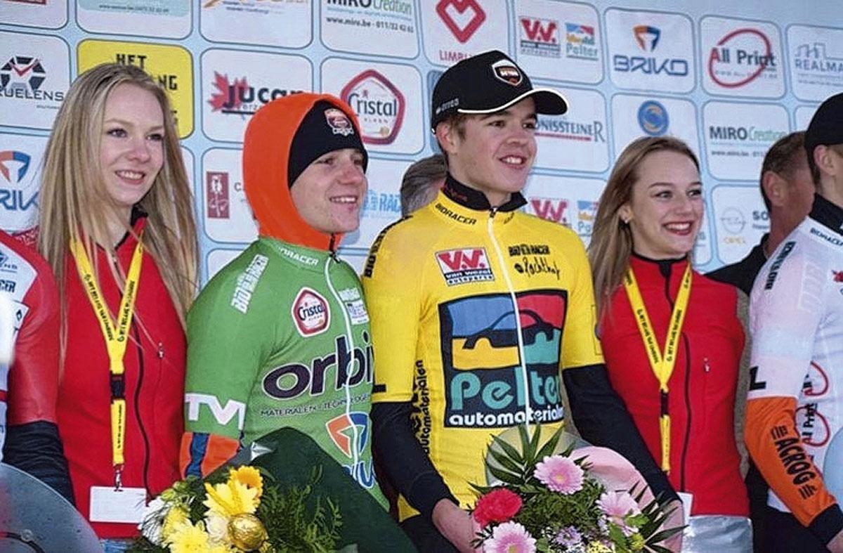 Remco sur le podium du Tour du Pays basque junior, qu'il termine à la deuxième place en juillet 2017.
