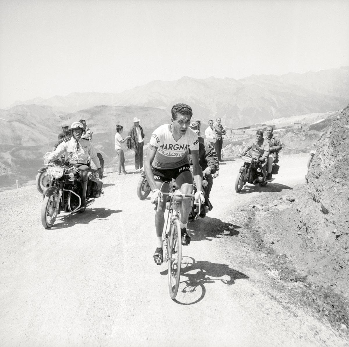 Longtemps, Federico Bahamontes n'a pas cru en ses chances de victoire au Tour. Jusqu'à ce que Fausto Coppi le convainque en 1959. Avec succès.