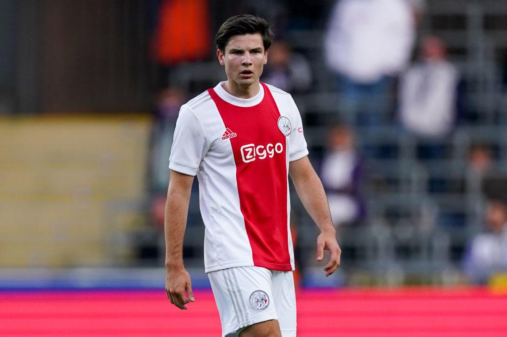 Marc Overmars connait forcément bien Jurgen Ekkelenkamp de sa période à l'Ajax. Ce fut sans doute un argument de poids pour convaincre le Néerlandais de rejoindre le Great Old.