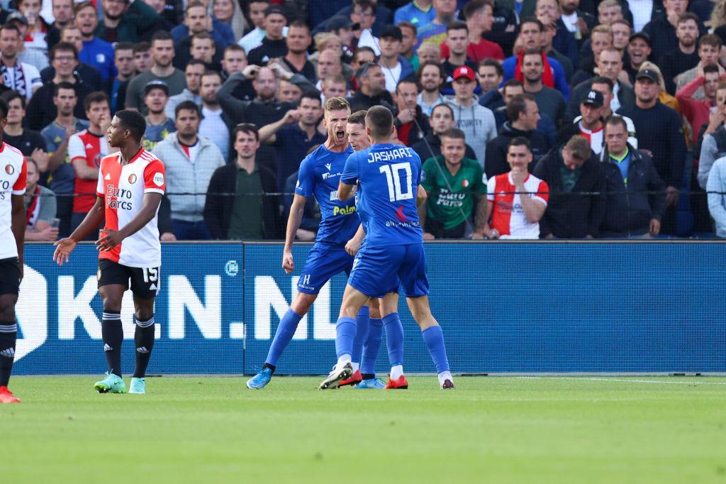 Le FC Drita a mené au score lors de son tour préliminaire contre Feyenoord. Il aura fallu un but de Guus Til pour permettre aux Rotterdamois de poursuivre un parcours qui s'arrêtera en finale.