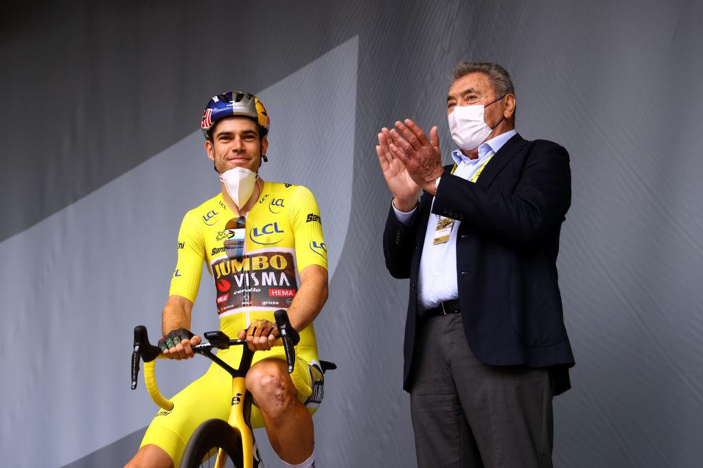 Wout Van Aert se souviendra du départ à Binche dans le maillot jaune et de la présence d'Eddy Merckx sur le podium de départ.