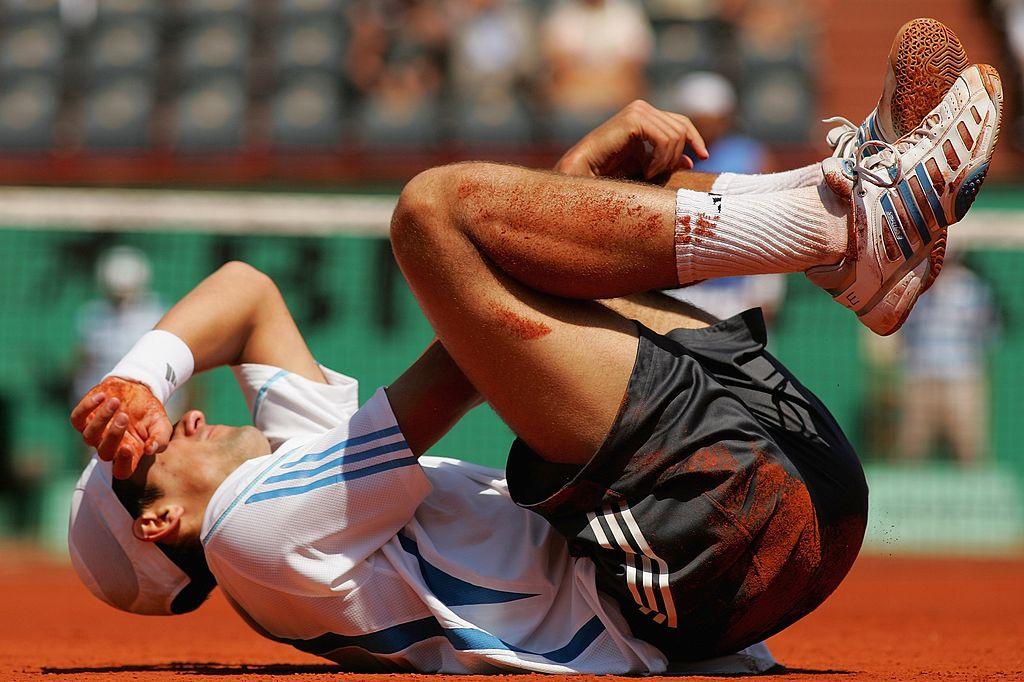 Blessé, Novak Djokovic doit abandonner ce premier duel contre Rafael Nadal.