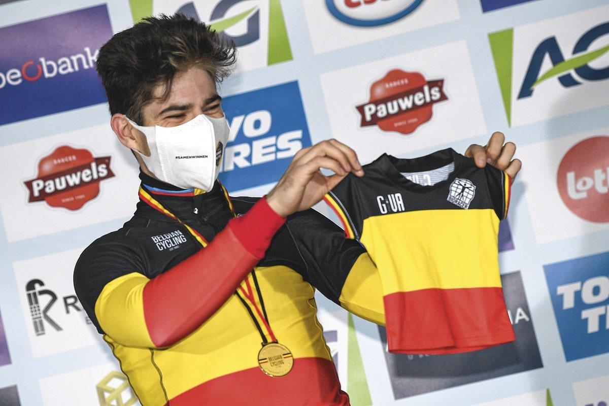 Alors que son premier fils, Georges, venait de naître, Van Aert a remporté le championnat national.