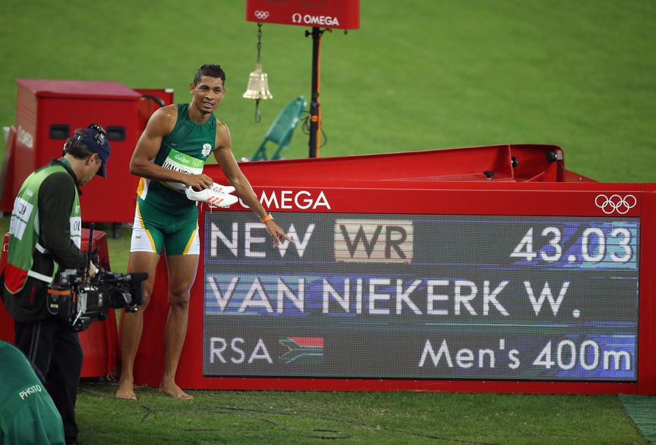 Wayde van Niekerk lors de son record du monde à Rio.