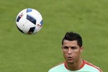 Euro : la finale France - Portugal, un duel Griezmann - Ronaldo ?