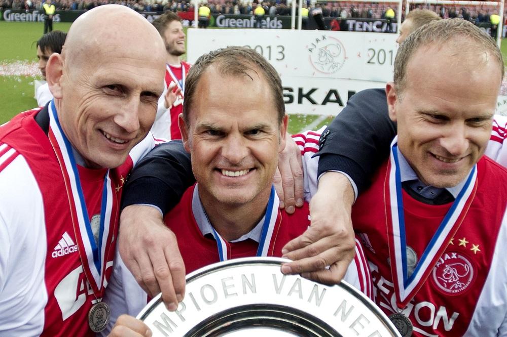Frank De Boer (au centre entouré de Jaap Stam et Dennis Bergkamp) a connu le succès à Amsterdam.