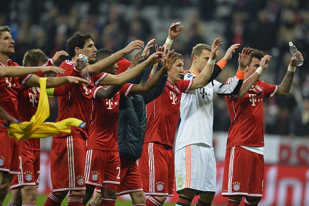 Le Bayern fête sa qualification pour les quarts après avoir éliminé Arsenal en 2014 (score total 3-1).