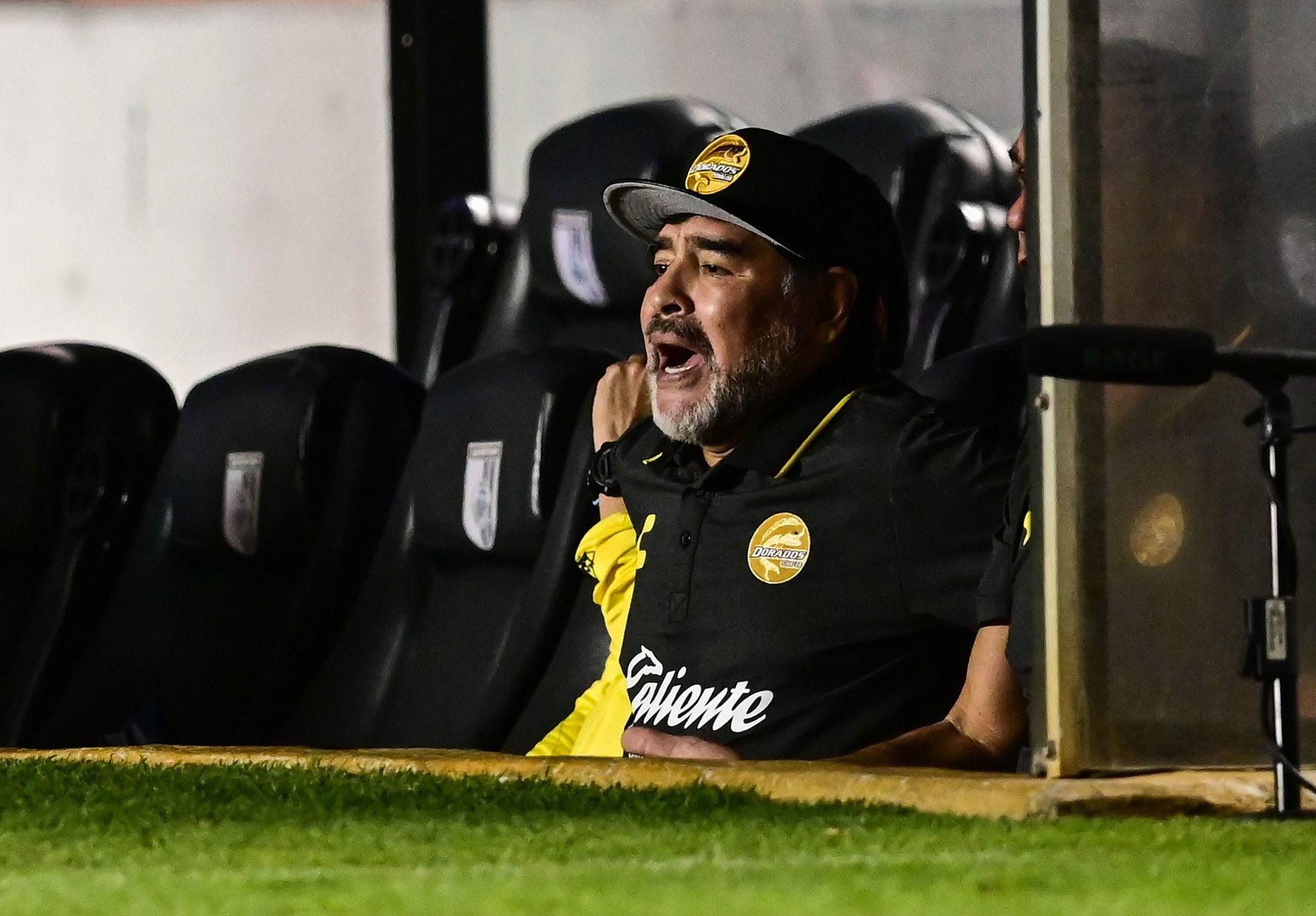 Diego Maradona sur le banc de Dorados.