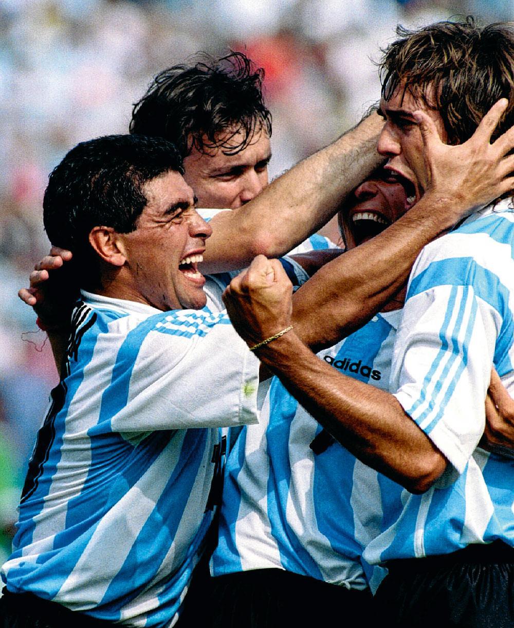 Avec l'Albiceleste, il a eu Diego Maradona comme coéquipier.