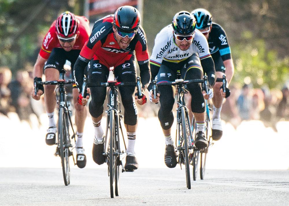 Greg Van Avermaet devance Peter Sagan lors du Circuit Het Nieuwsblad 2016.