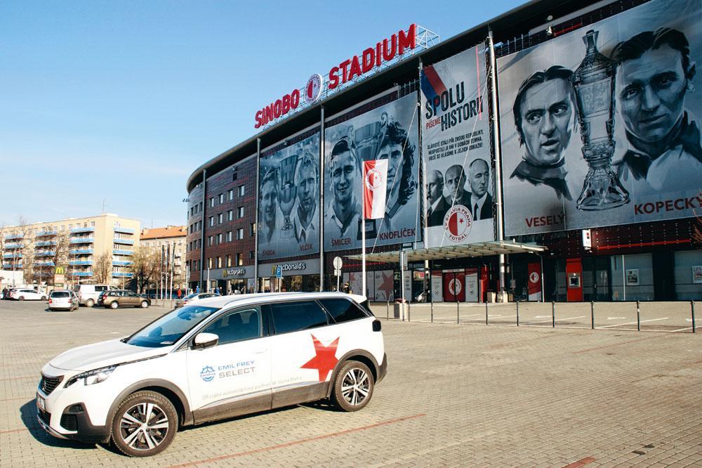 Le Sinobo Stadium, havre du Slavia, où le Racing Genk est appelé à se produire.
