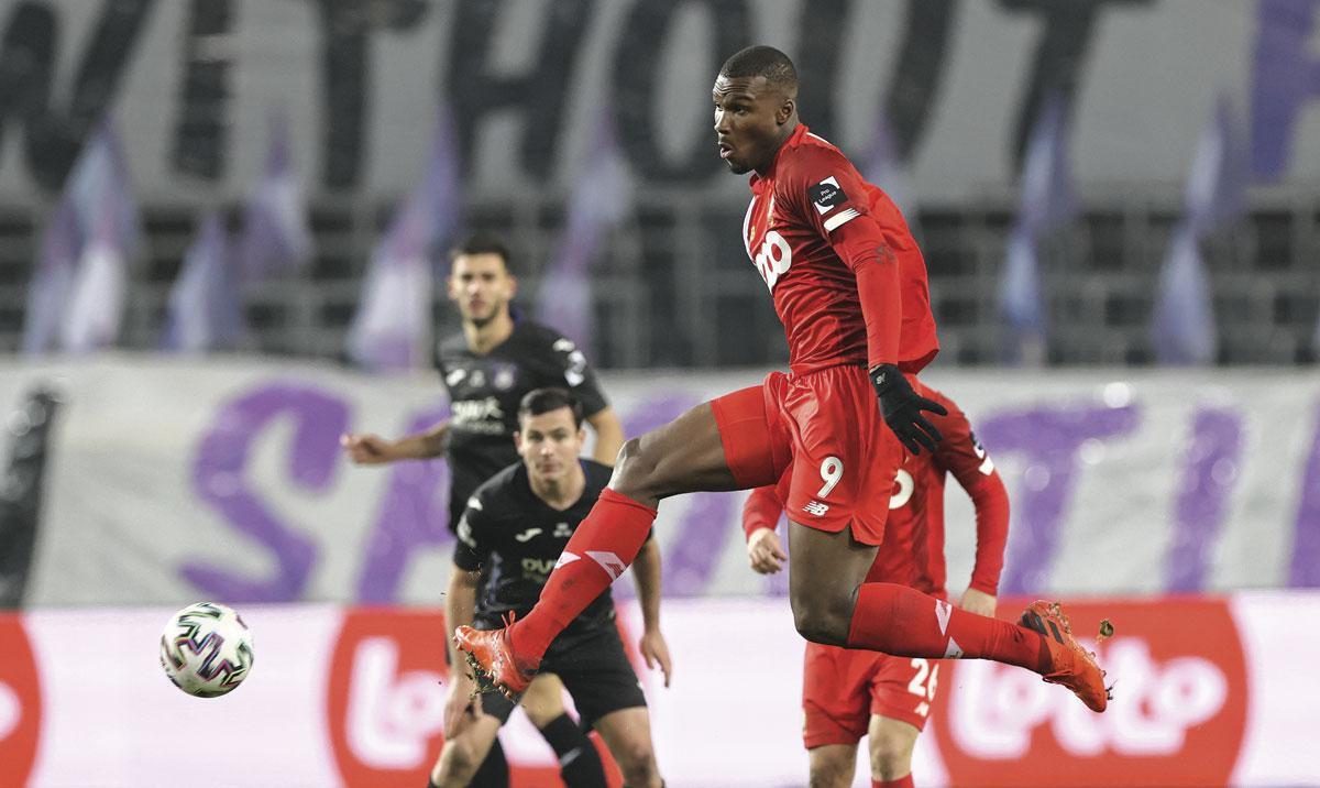 Oulare face à Anderlecht lors de l'une de ses dernières apparitions sous le maillot rouche.