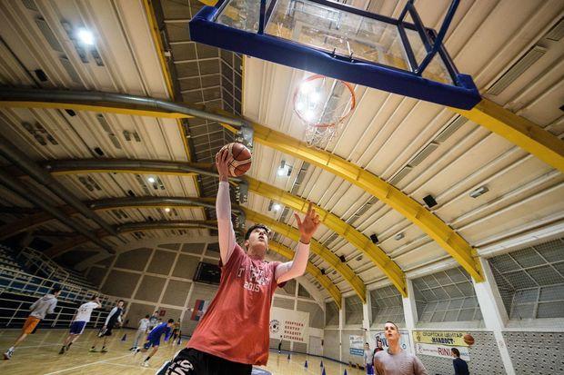 Le basket fait oublier les frontières ethniques en Serbie