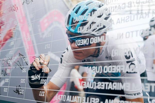 Chris Froome au départ du Giro, voilà qui a fait grincer pas mal de dents.