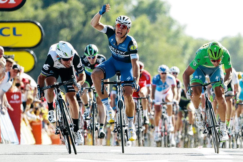 Sous la casaque d'Etixx-Quick-Step, Marcel Kittel remporte une étape au sprint lors du Tour 2016.