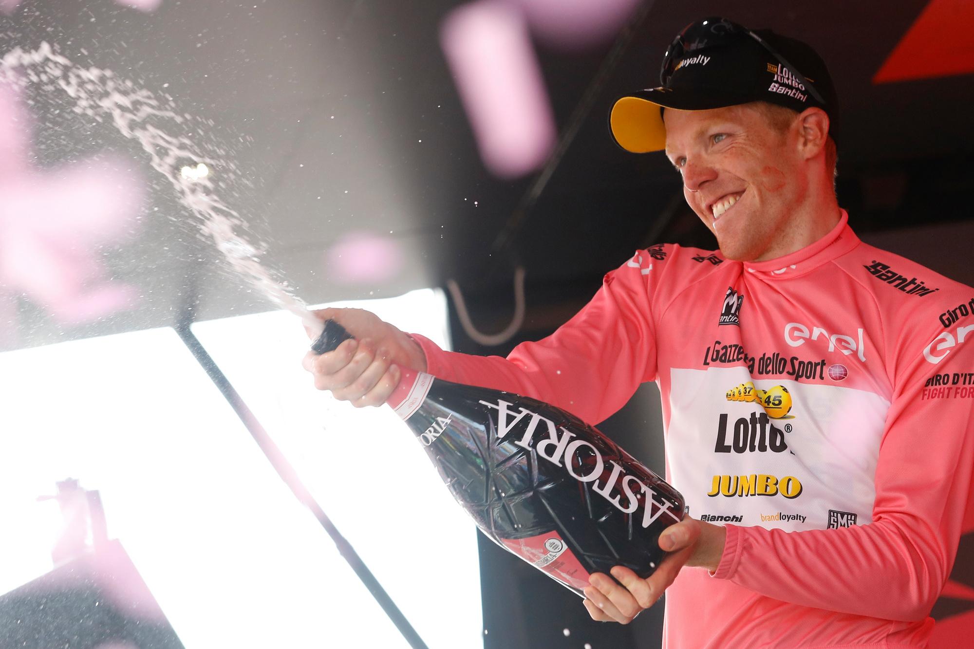 Steven Kruijswijk en rose. Le Giro 2016 lui semblait promis.